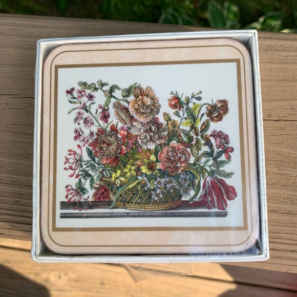 New in box- set of 6 English Life square coasters. Floral design. - Picture 1 of 5